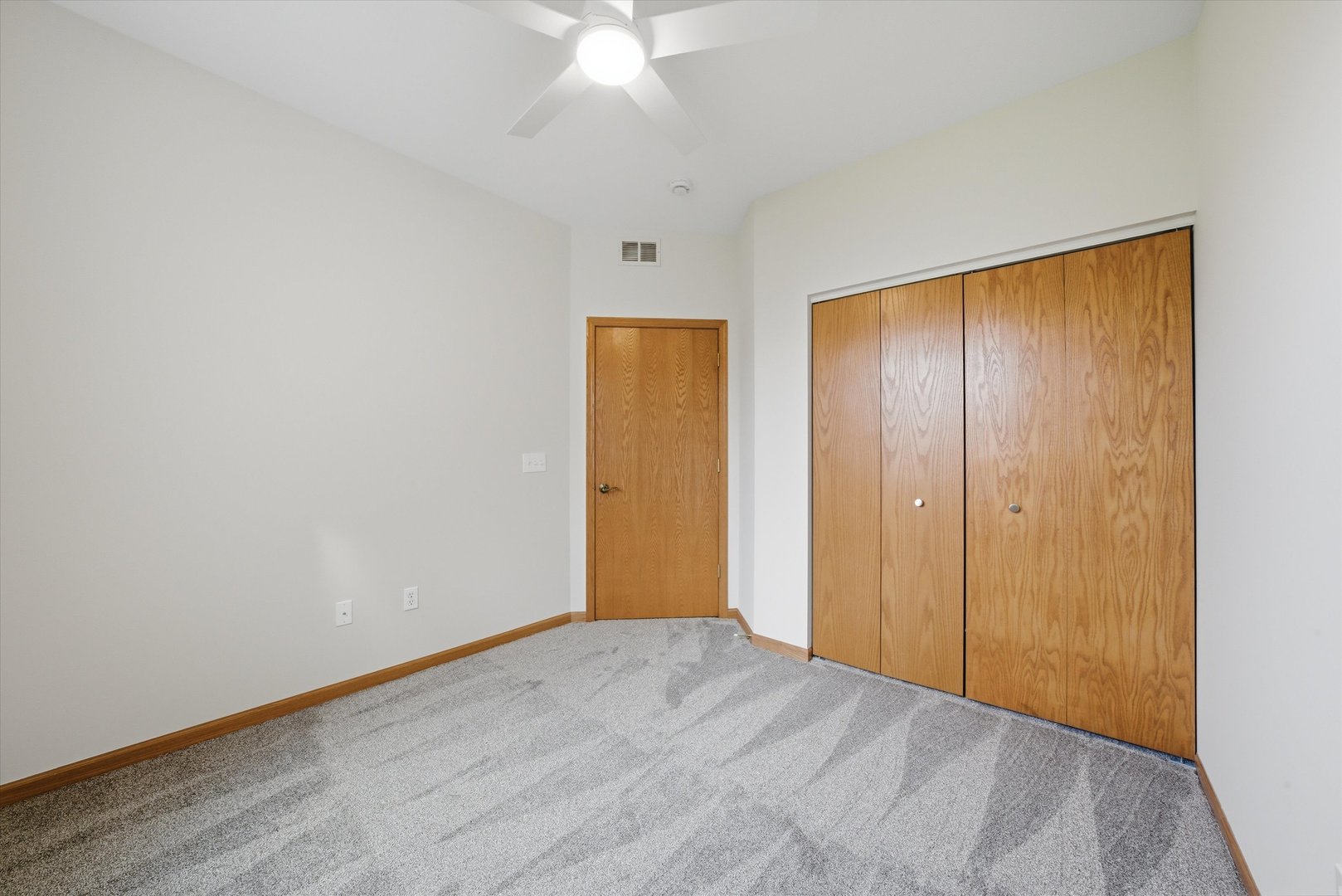 646 S Cadillac Circle, Romeoville, IL 60446