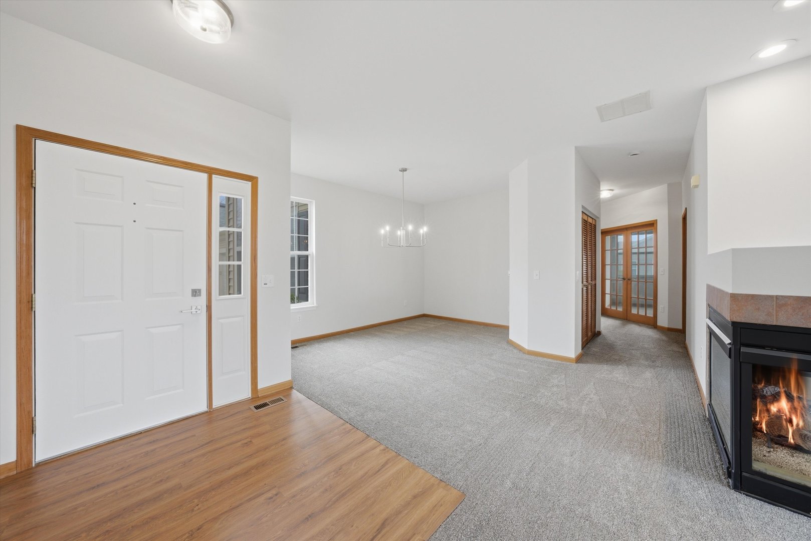 646 S Cadillac Circle, Romeoville, IL 60446