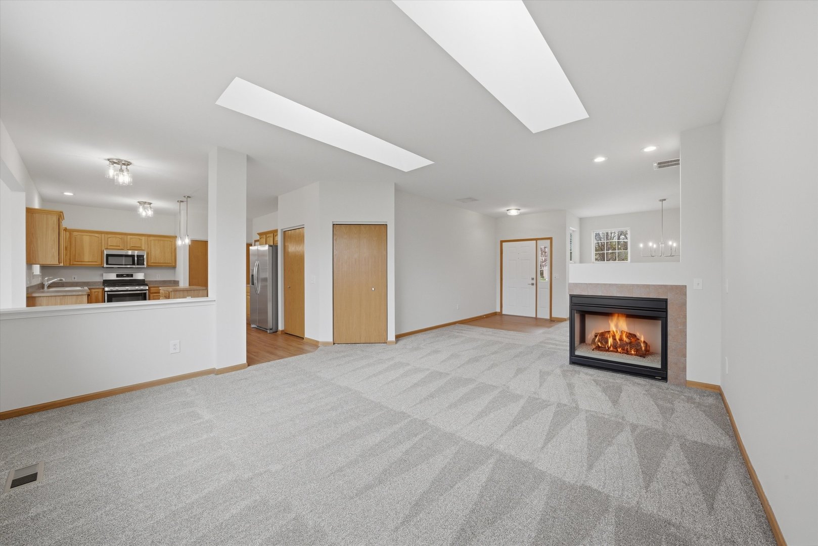 646 S Cadillac Circle, Romeoville, IL 60446