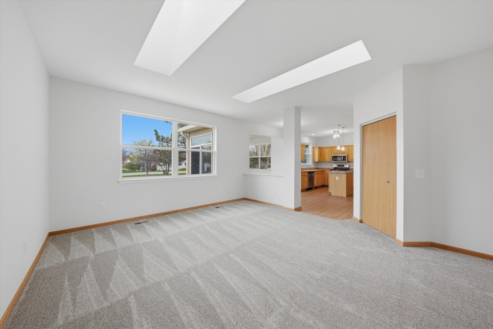 646 S Cadillac Circle, Romeoville, IL 60446