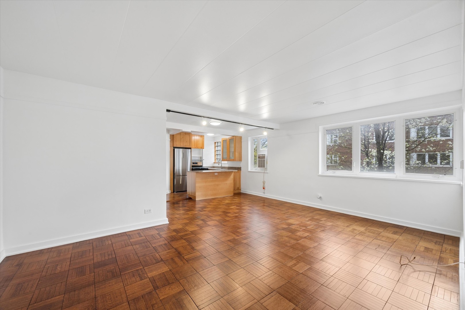 7208 OAK Avenue #2SE, River Forest, IL 60305