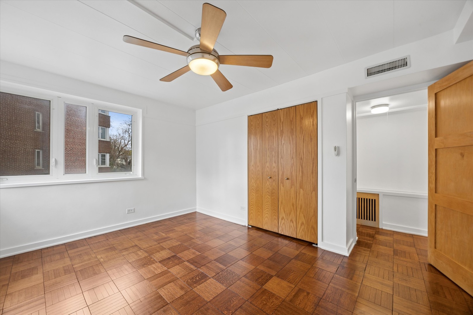 7208 OAK Avenue #2SE, River Forest, IL 60305