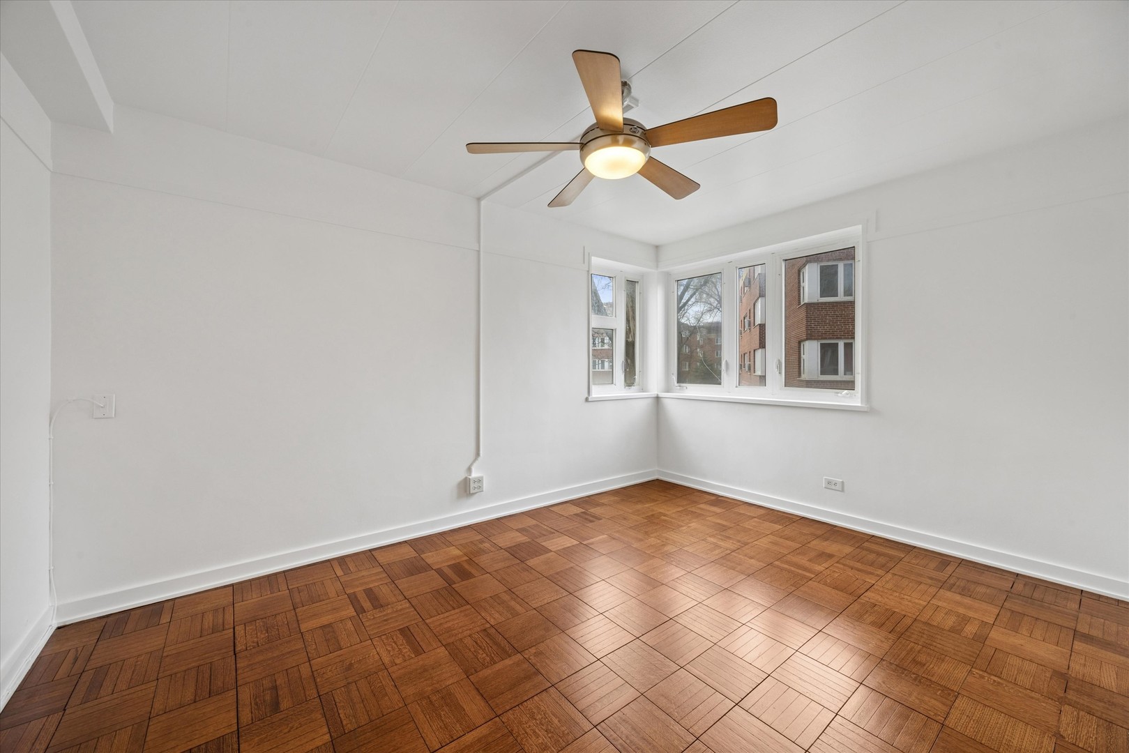 7208 OAK Avenue #2SE, River Forest, IL 60305