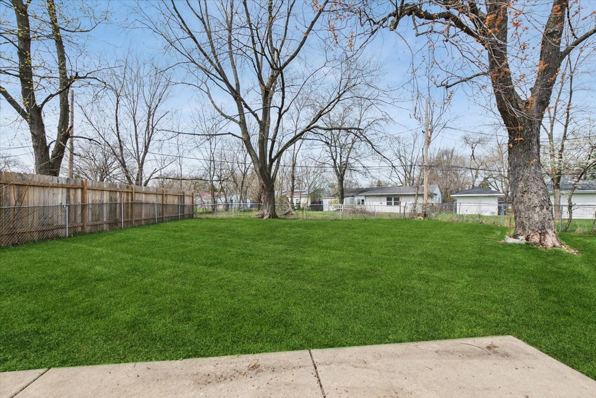 2117 217th Street, Sauk Village, IL 60411