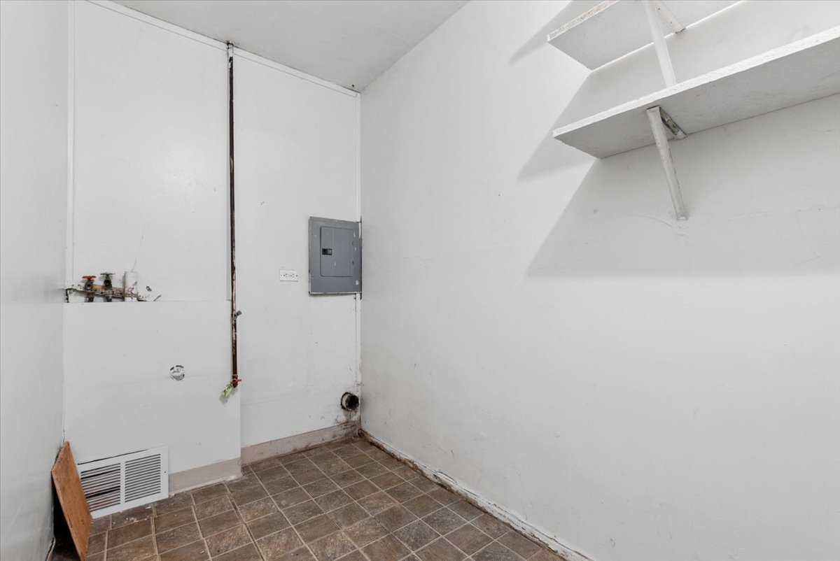 2117 217th Street, Sauk Village, IL 60411