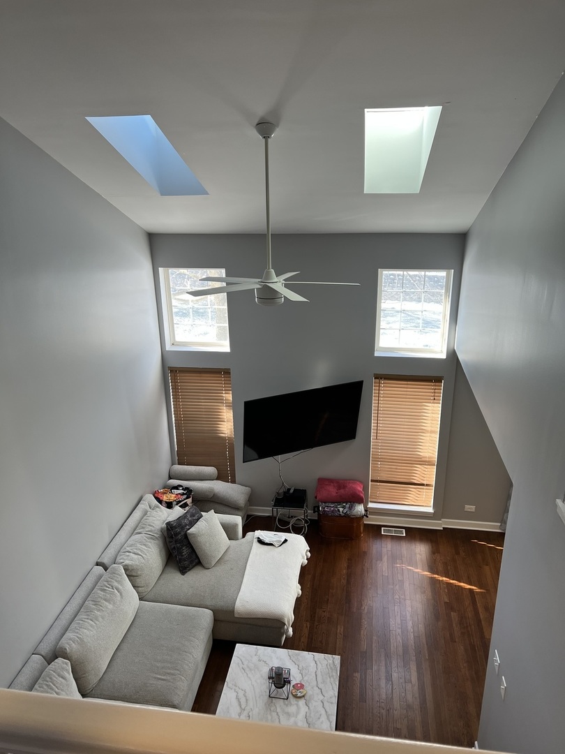 2004 N SILVER LAKE Road, Arlington Heights, IL 60004