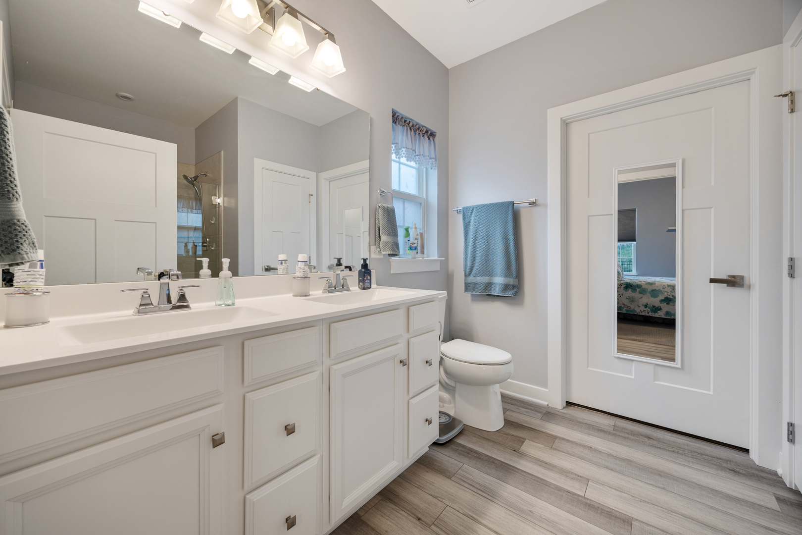 3650 Reddington Circle, Elgin, IL 60124