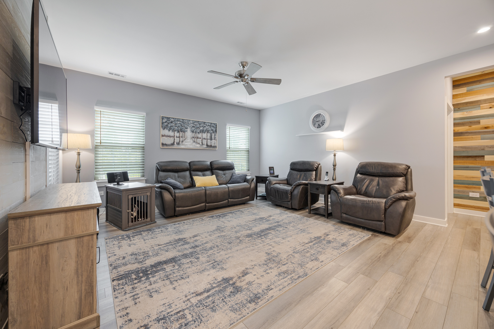 3650 Reddington Circle, Elgin, IL 60124