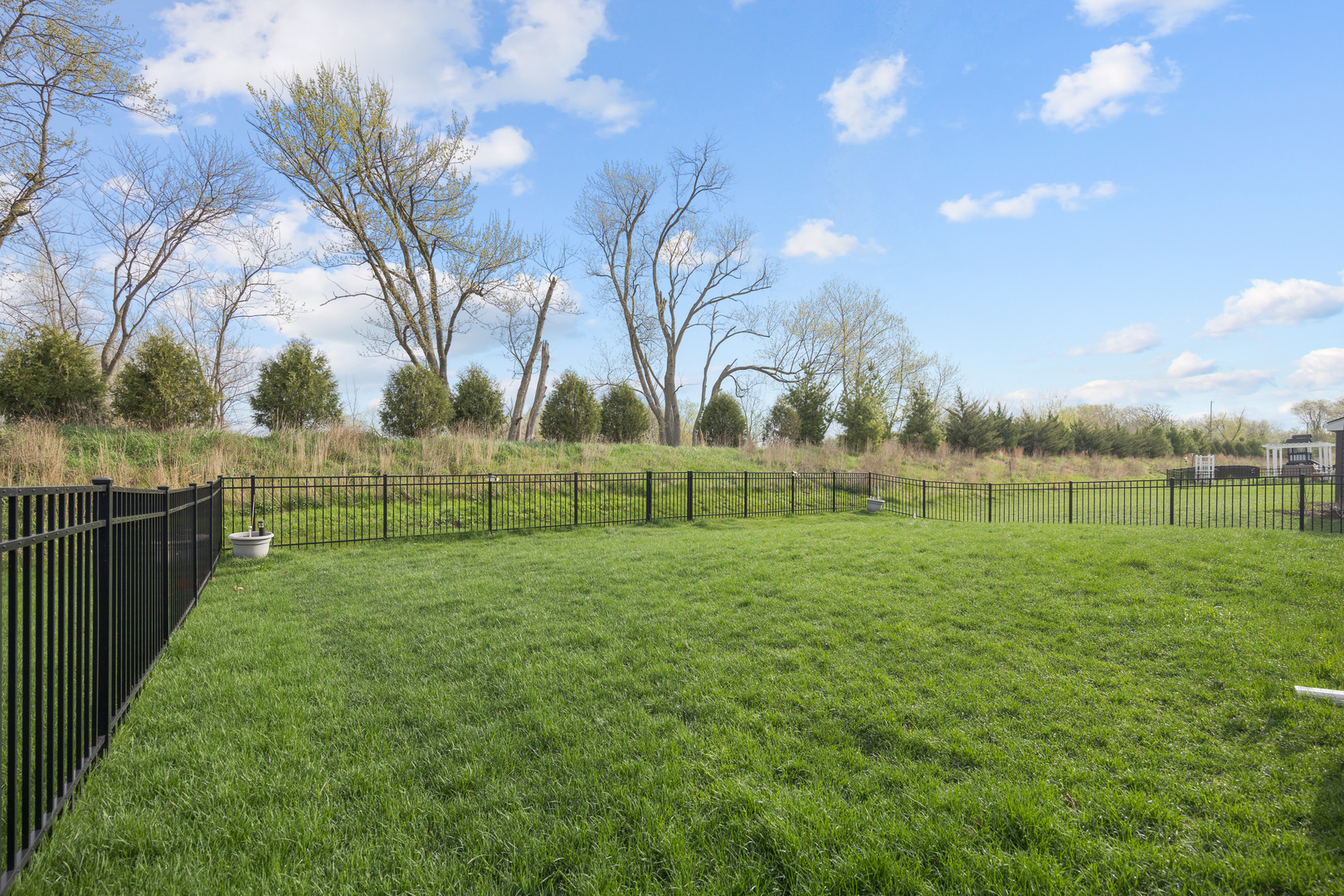 3650 Reddington Circle, Elgin, IL 60124