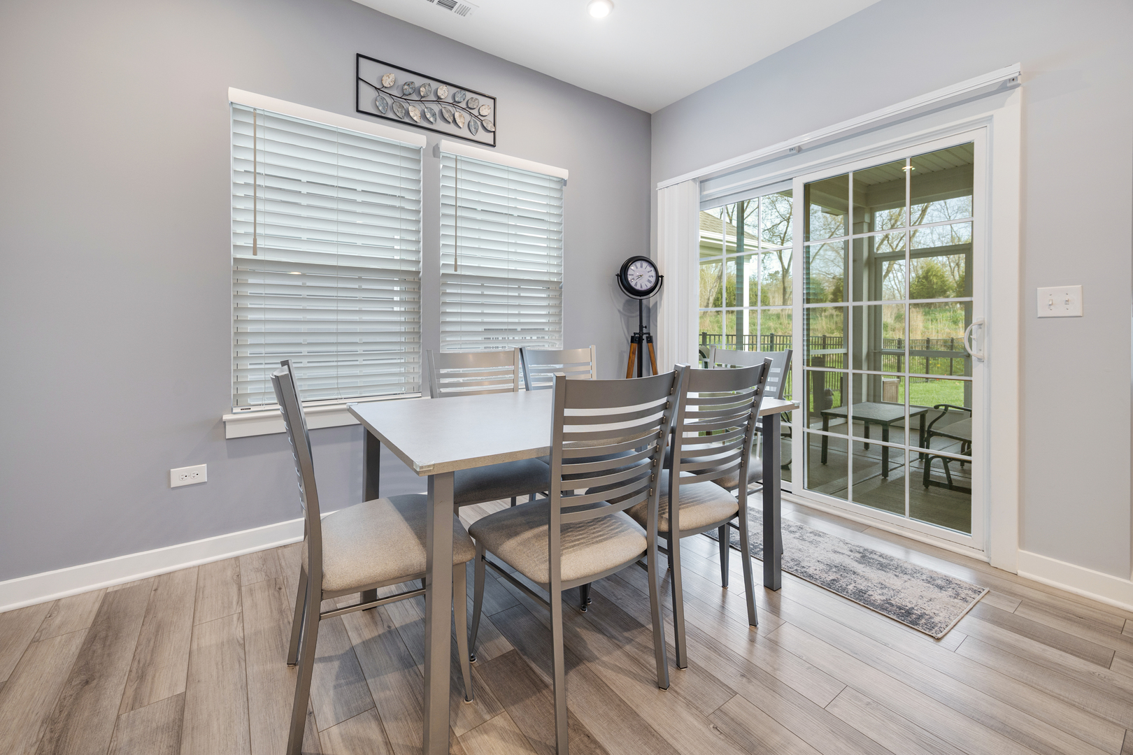 3650 Reddington Circle, Elgin, IL 60124