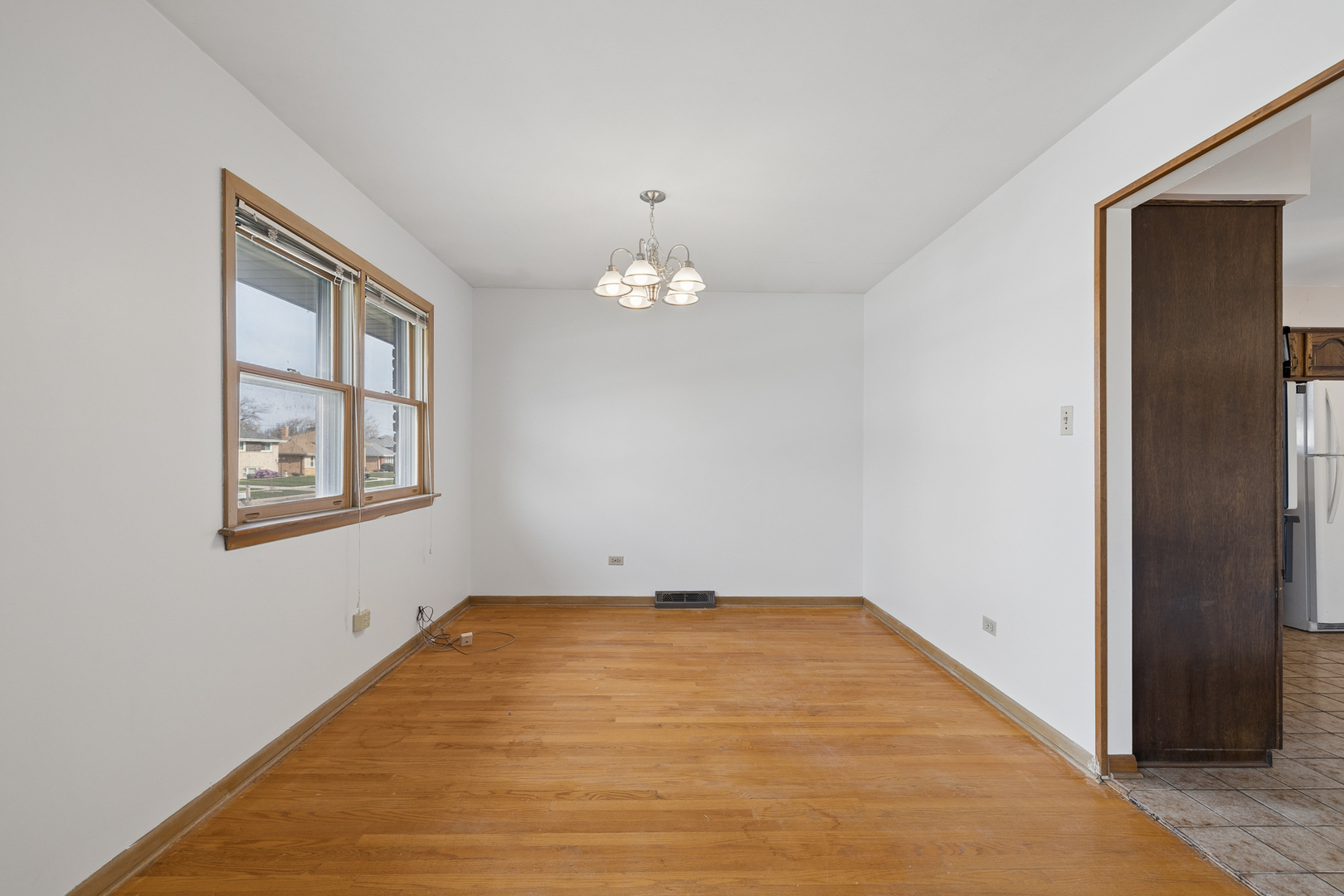 7737 Odell Avenue, Bridgeview, IL 60455