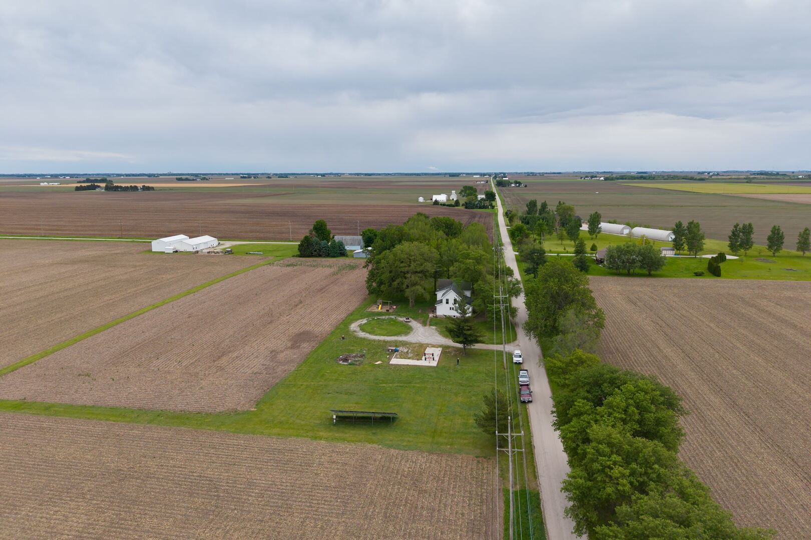 12610 N 1900 East Road, Fairbury, IL 61739