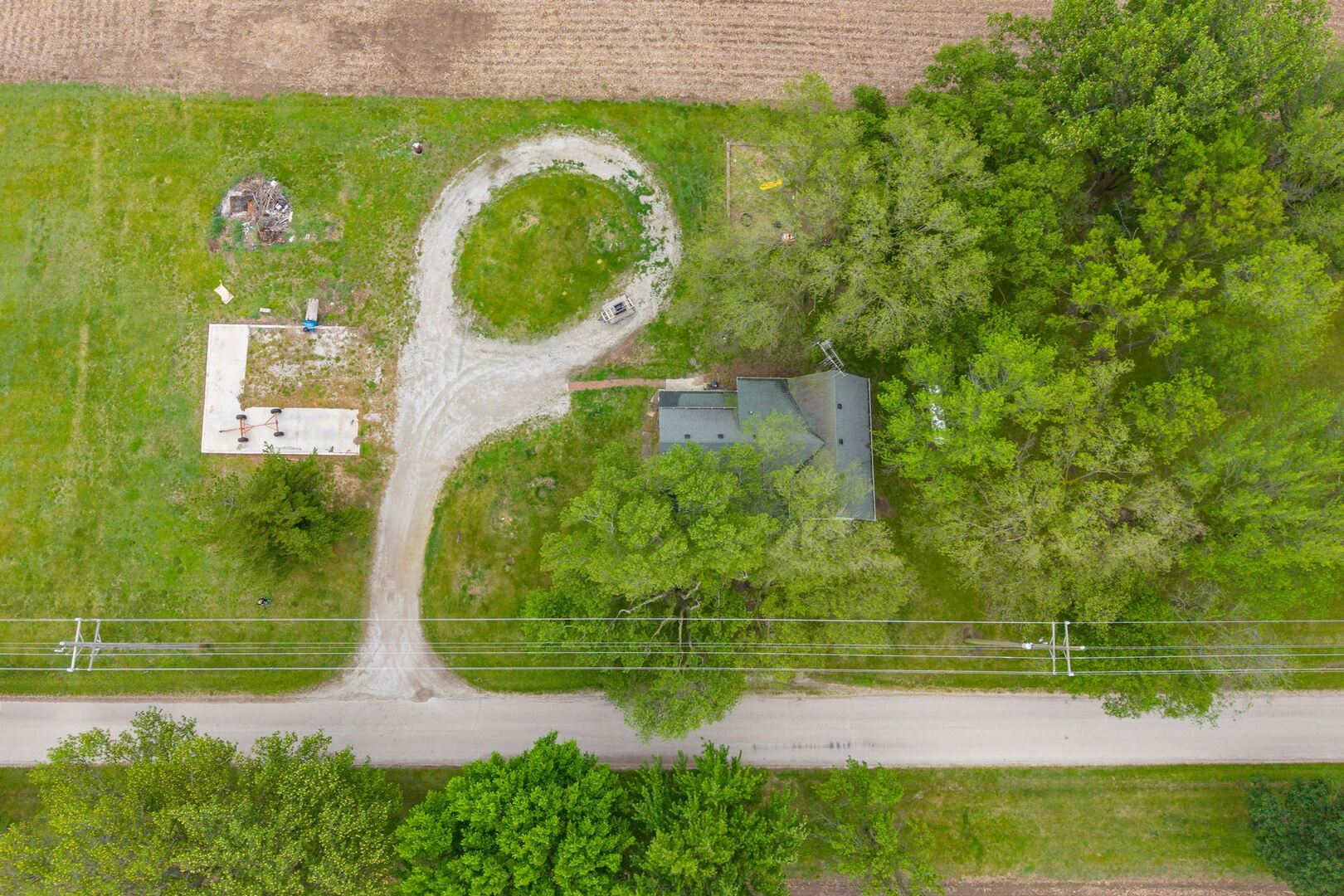12610 N 1900 East Road, Fairbury, IL 61739