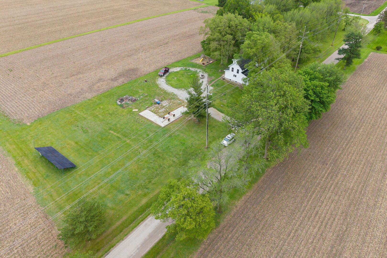12610 N 1900 East Road, Fairbury, IL 61739