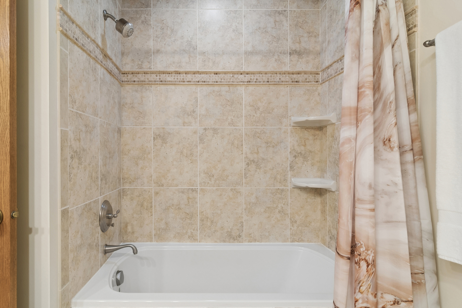 897 W Kelly Ann Drive, Palatine, IL 60067