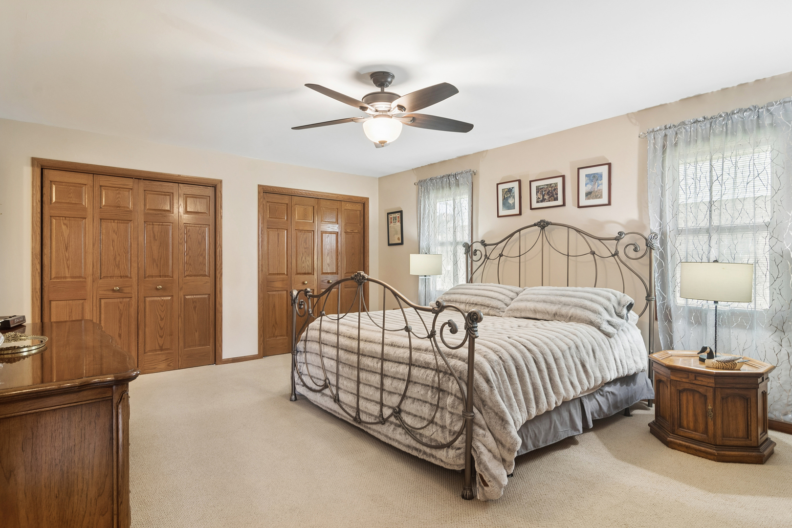 897 W Kelly Ann Drive, Palatine, IL 60067