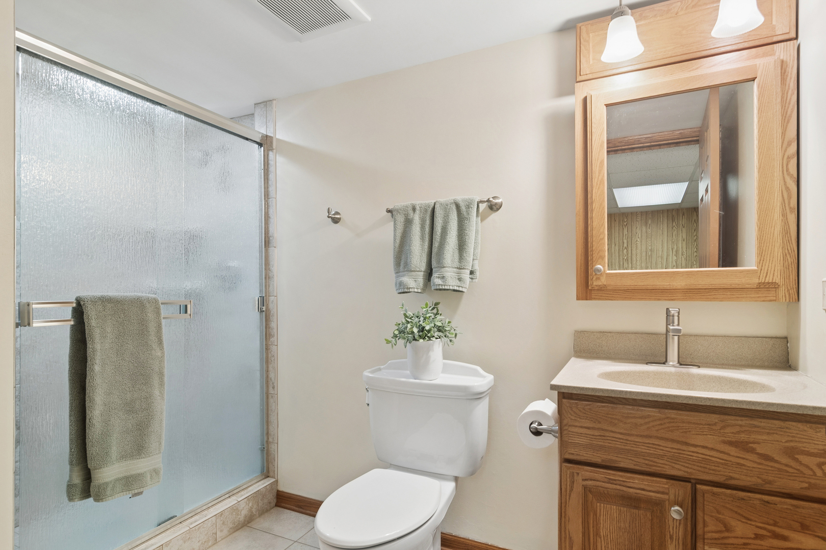 897 W Kelly Ann Drive, Palatine, IL 60067