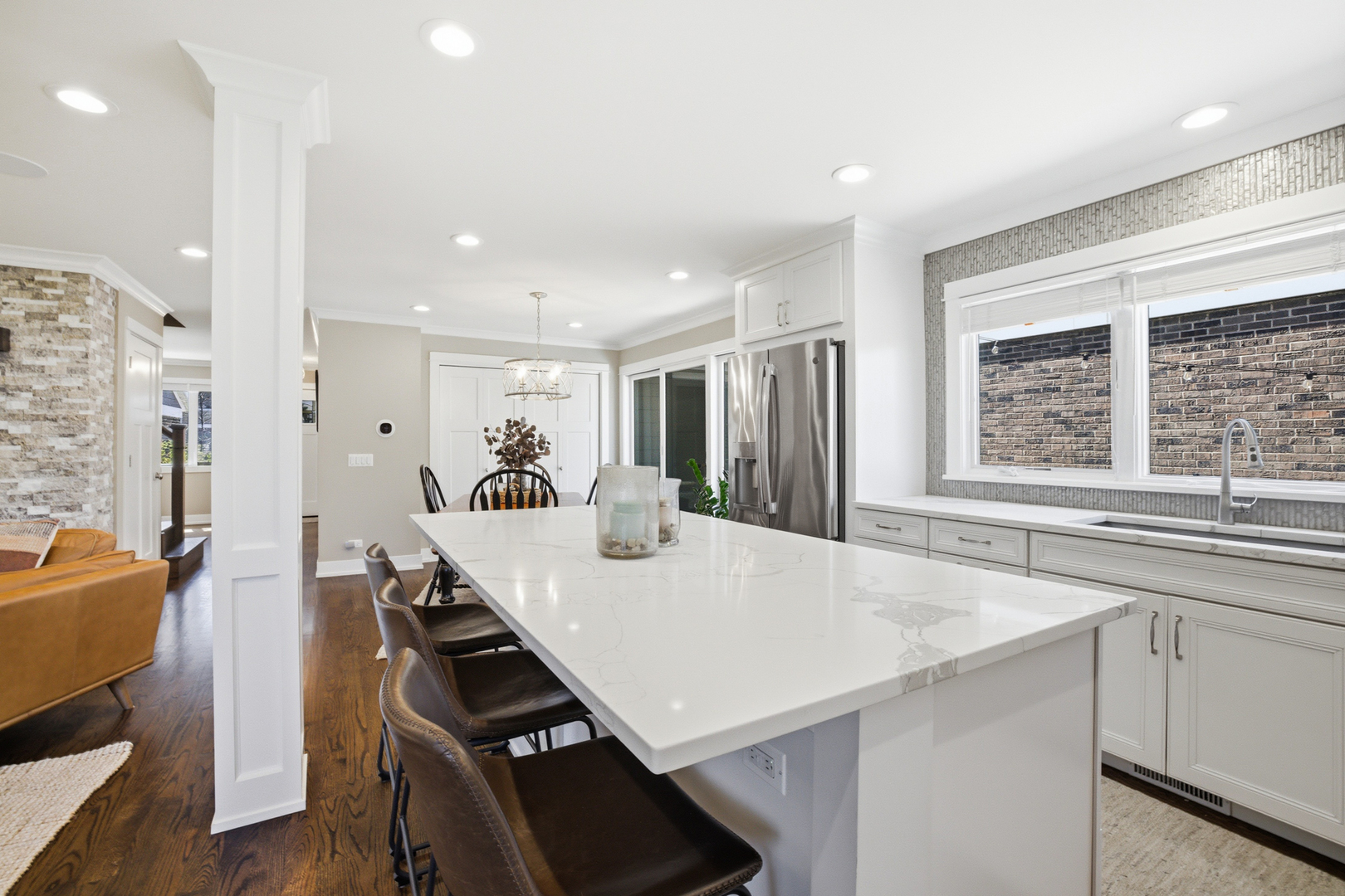 2105 Timber Lane, Wheaton, IL 60189