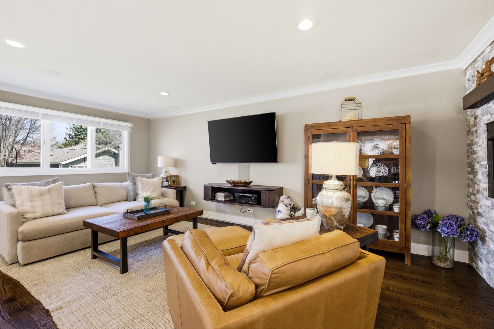 2105 Timber Lane, Wheaton, IL 60189