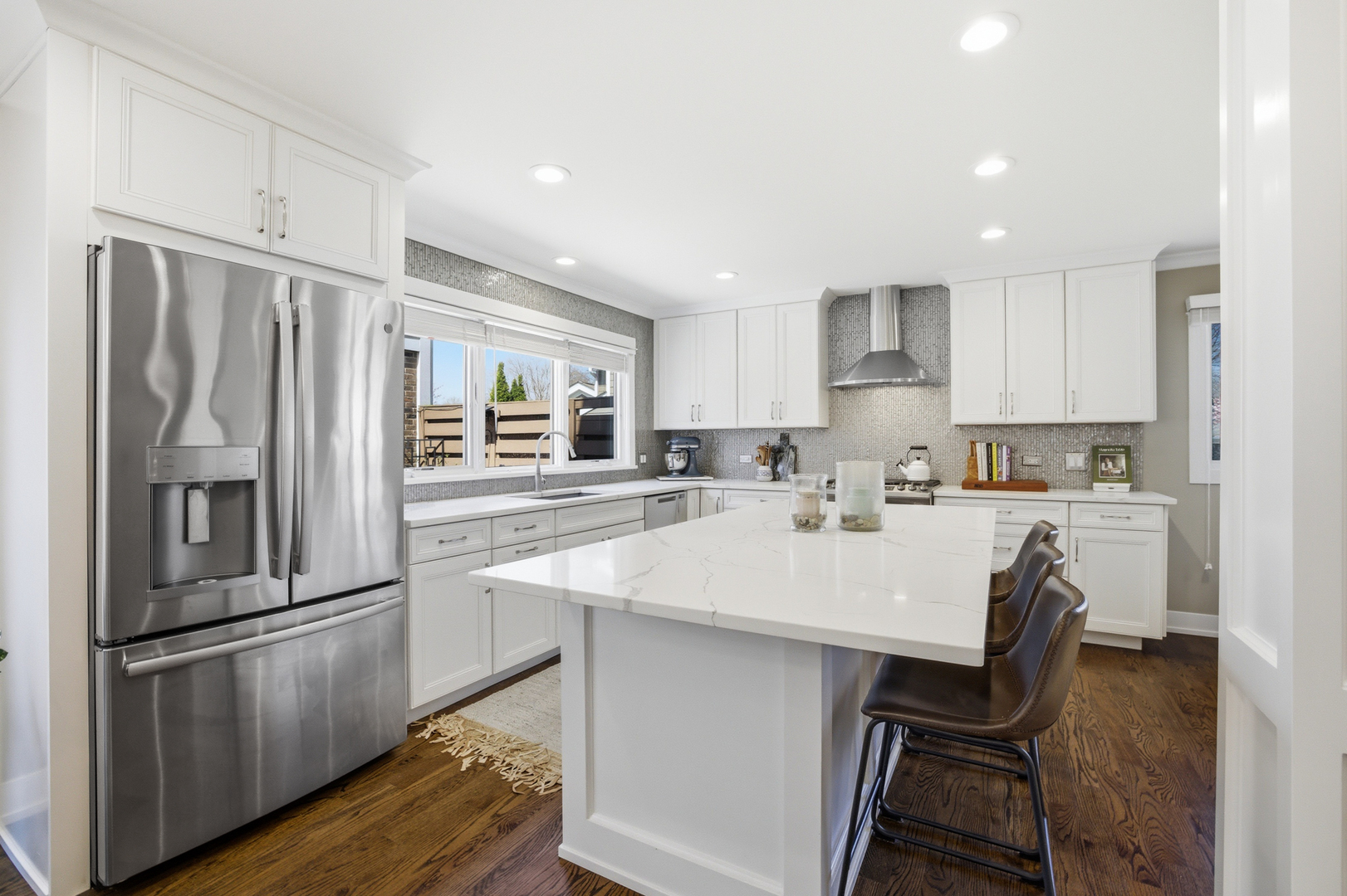 2105 Timber Lane, Wheaton, IL 60189