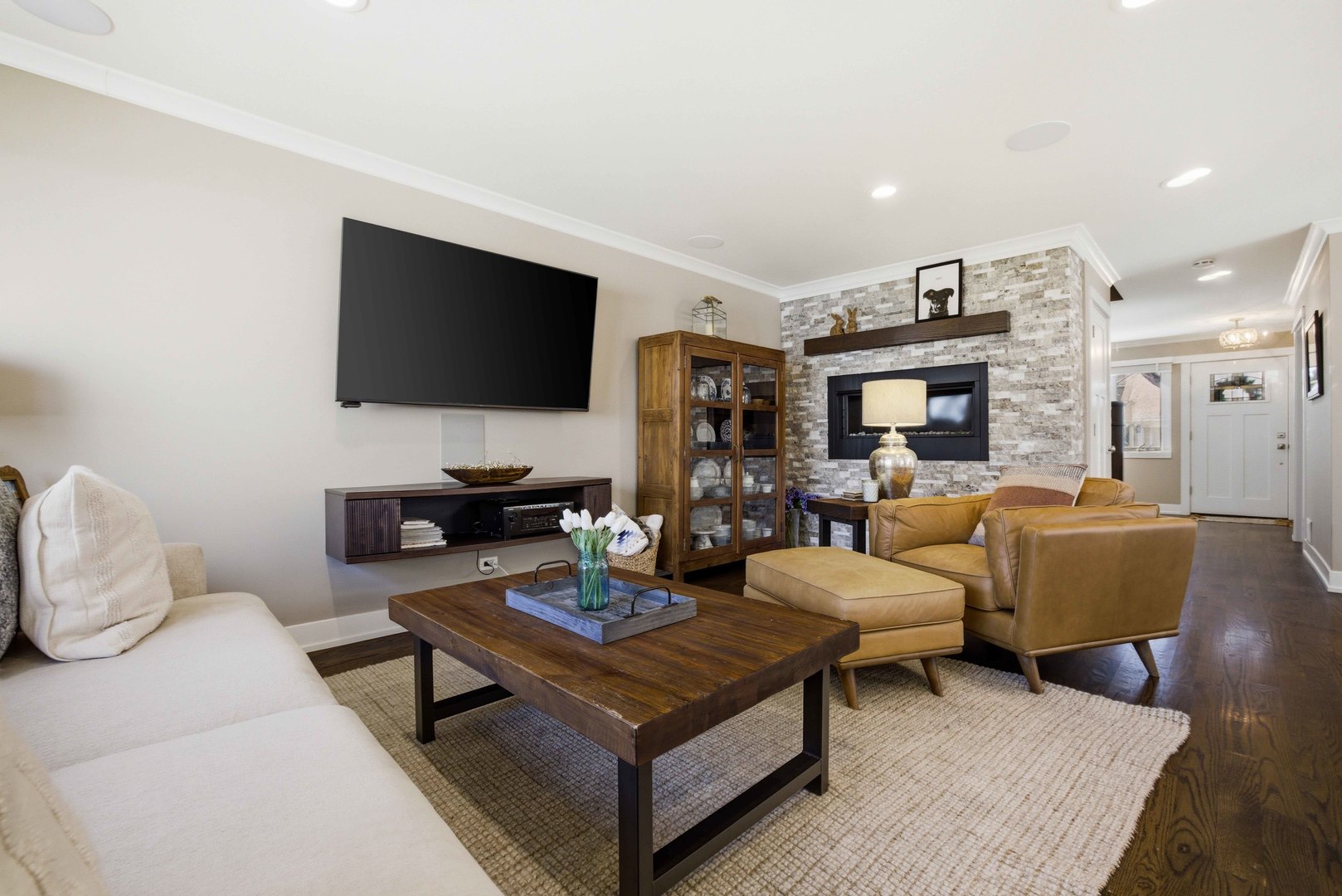 2105 Timber Lane, Wheaton, IL 60189