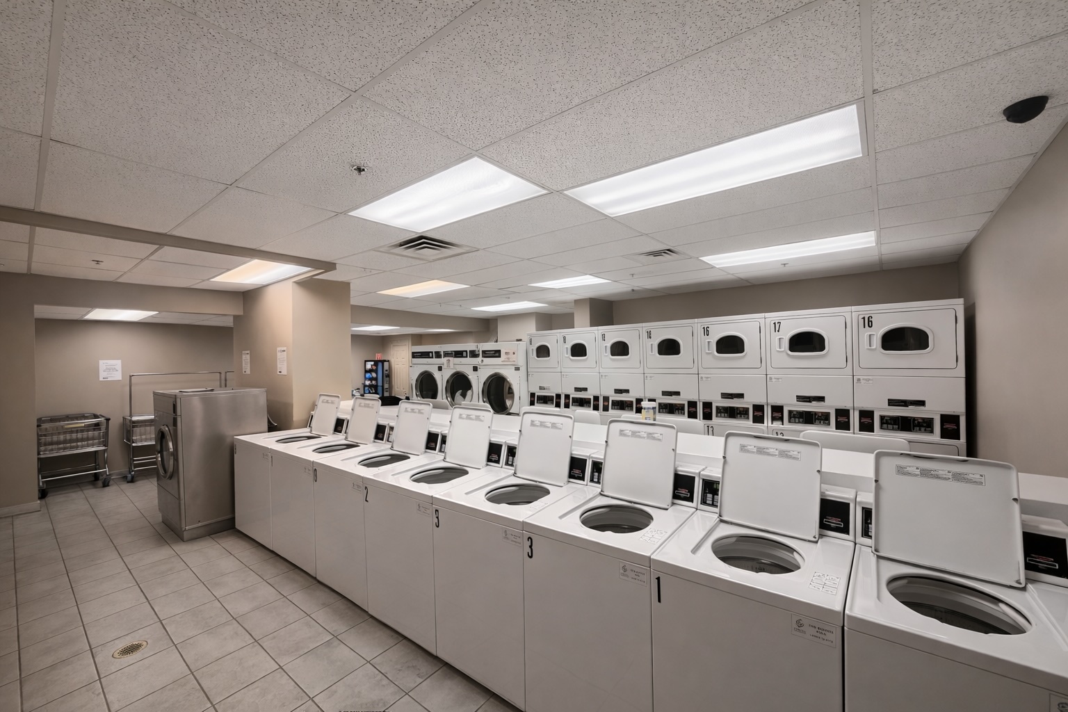 5320 N Sheridan Road #910, Chicago, IL 60640