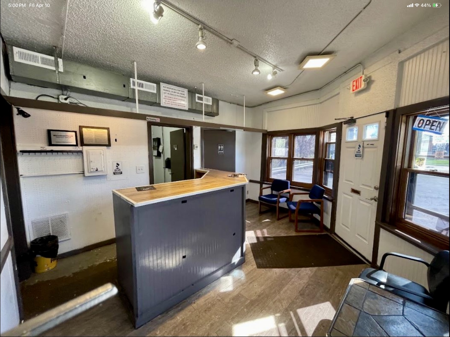 530 E PARK Avenue, Libertyville, IL 60048