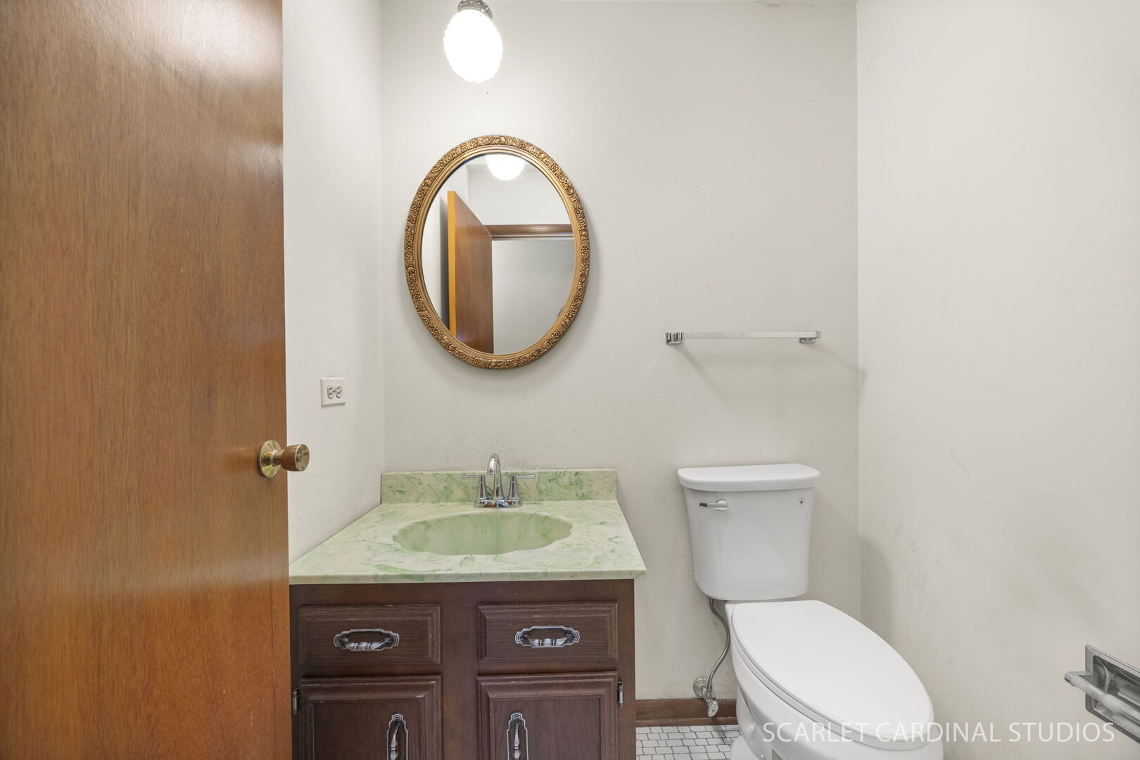 1110 S Fernandez Avenue, Arlington Heights, IL 60005