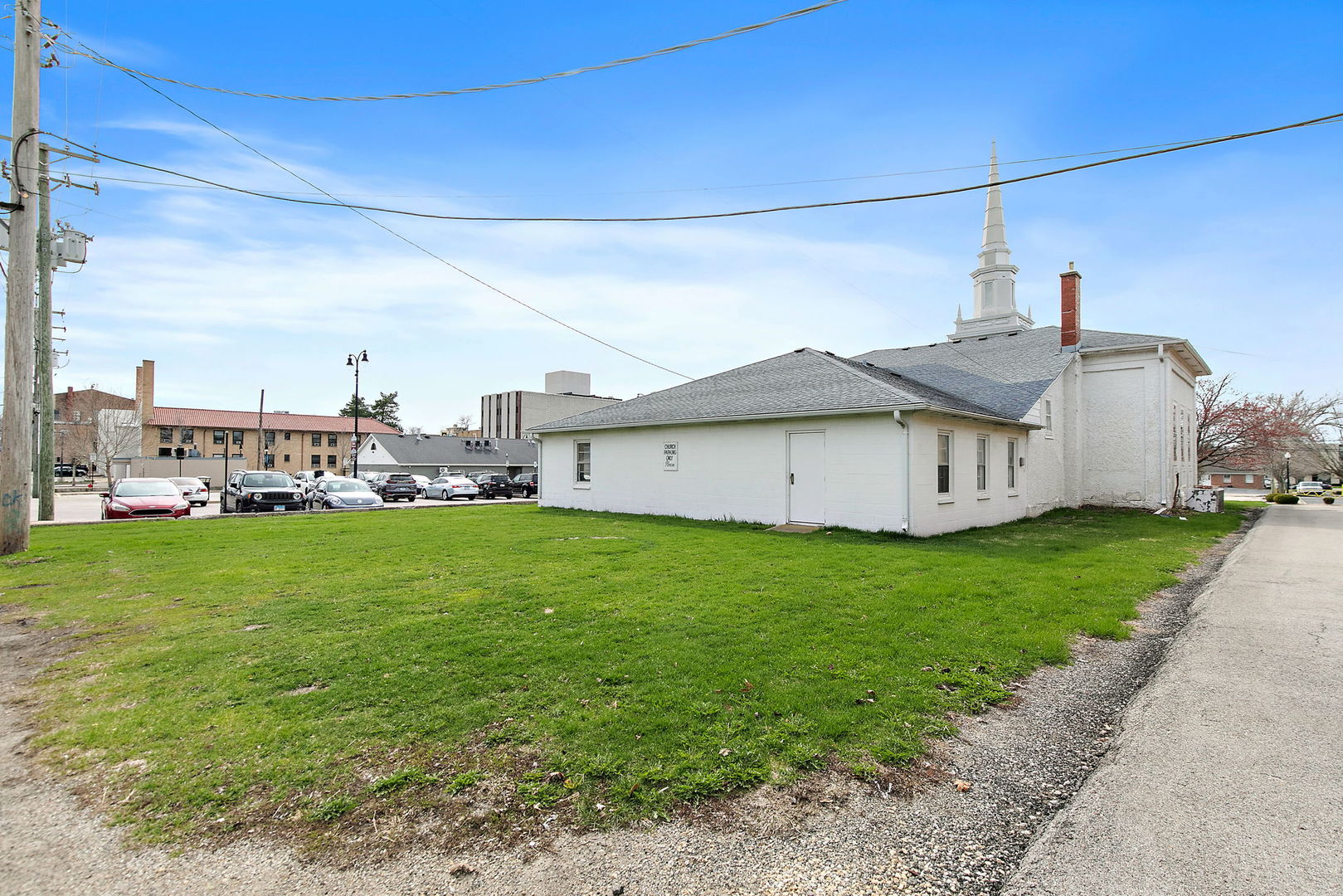 220 N 3rd Street, DeKalb, IL 60115