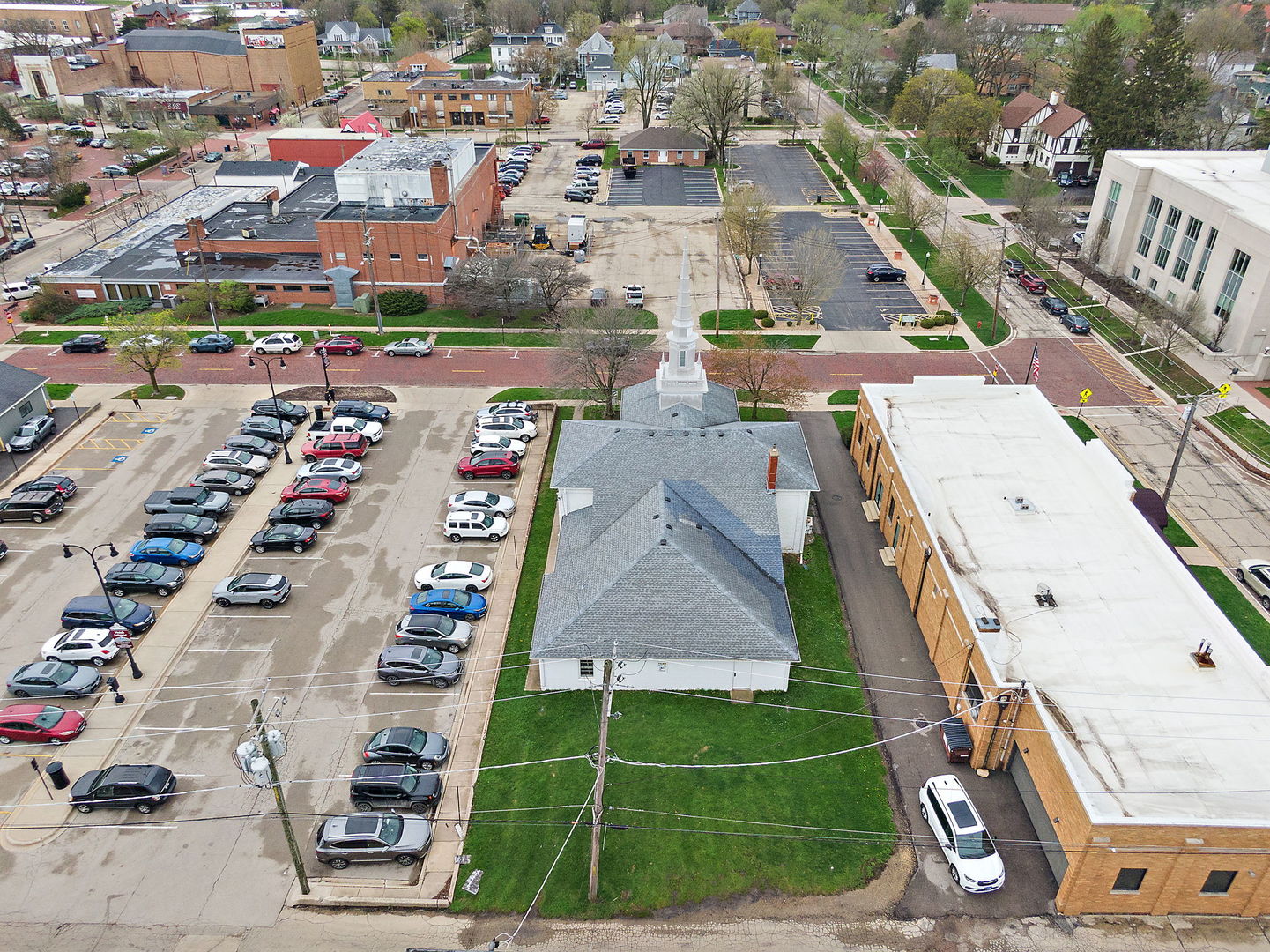 220 N 3rd Street, DeKalb, IL 60115