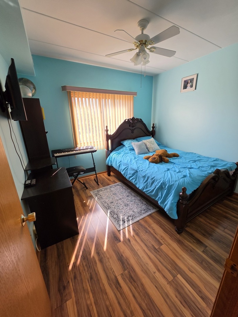 7902 NAGLE Avenue #2S, Burbank, IL 60459