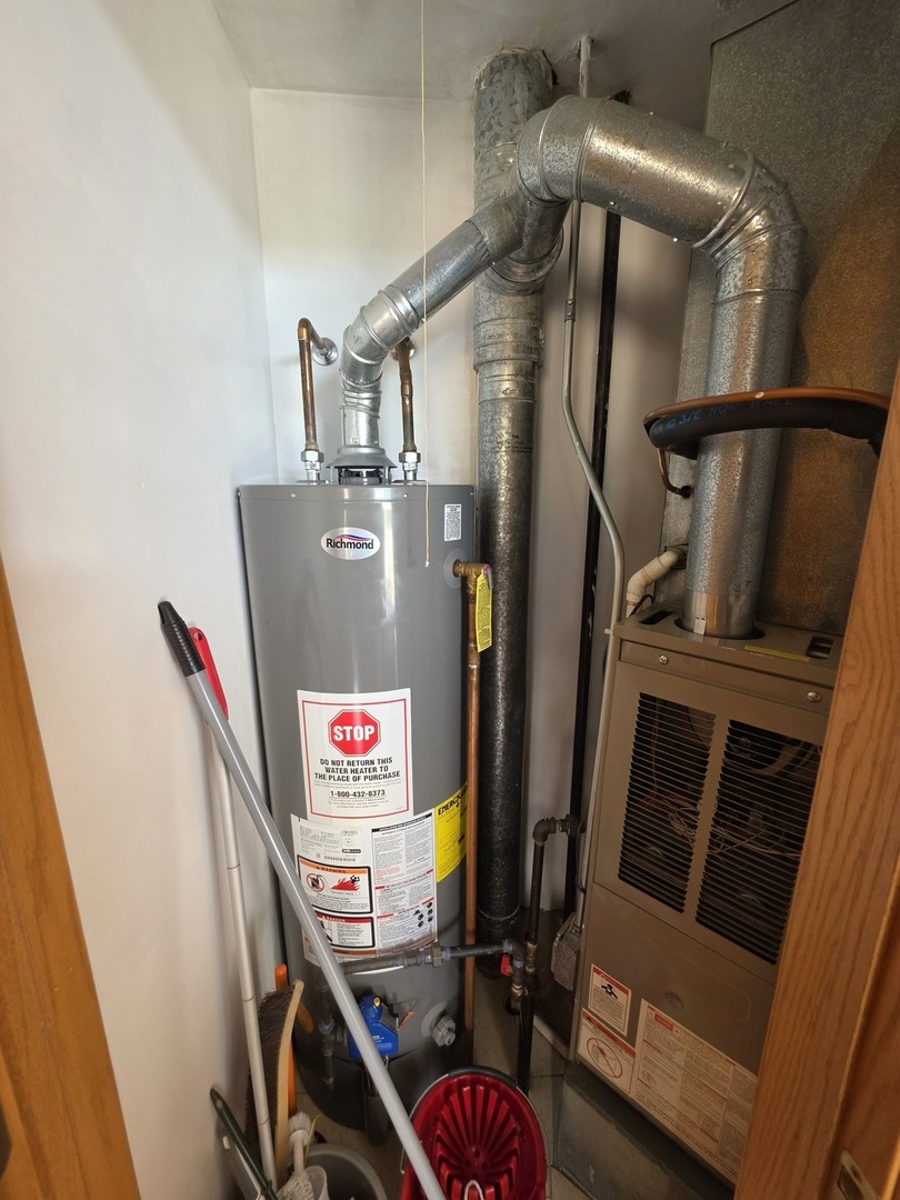 7902 NAGLE Avenue #2S, Burbank, IL 60459