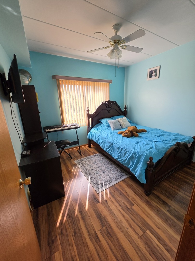 7902 NAGLE Avenue #2S, Burbank, IL 60459