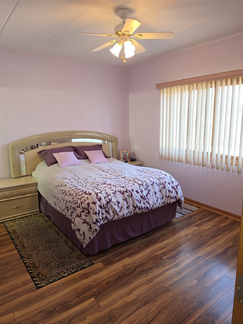 7902 NAGLE Avenue #2S, Burbank, IL 60459