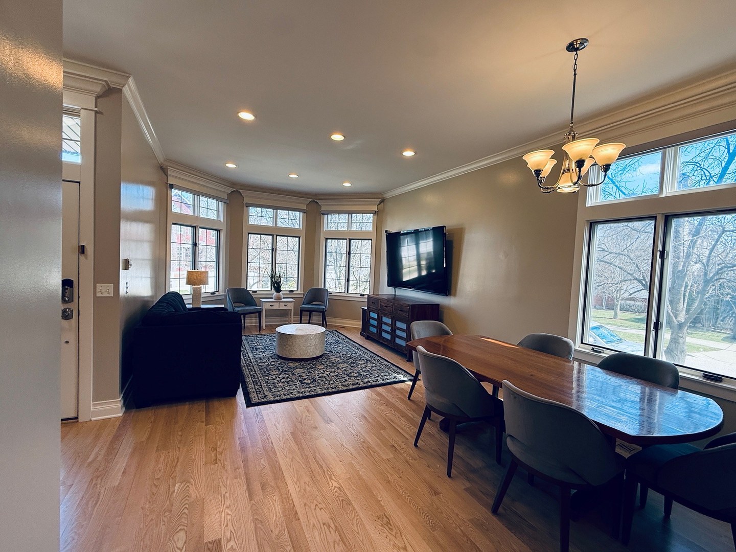 5426 N Kildare Avenue, Chicago, IL 60630