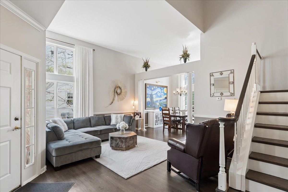 29676 N Environ Circle, Lake Bluff, IL 60044