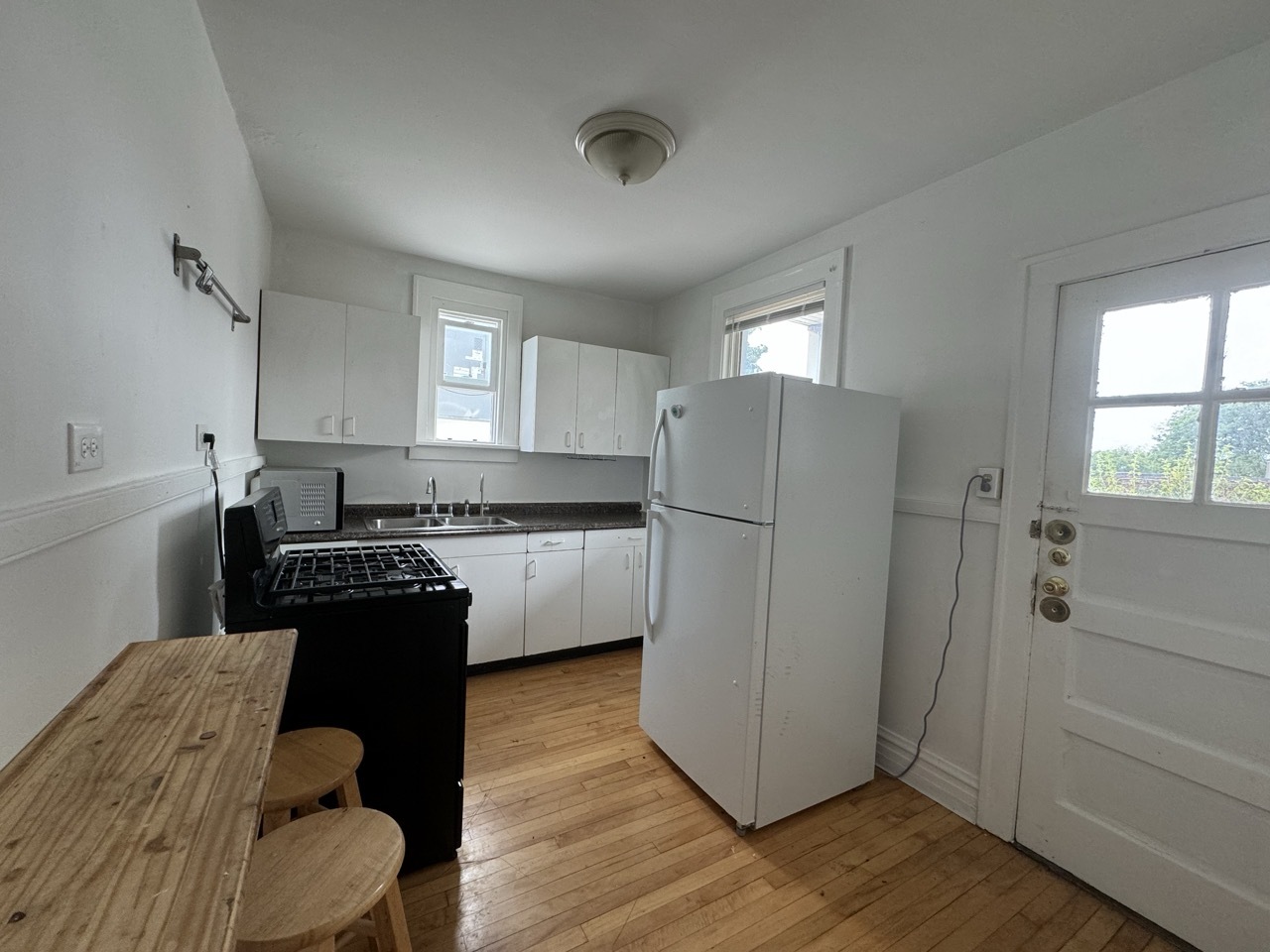 28w573 Stafford Place #5, Warrenville, IL 60555