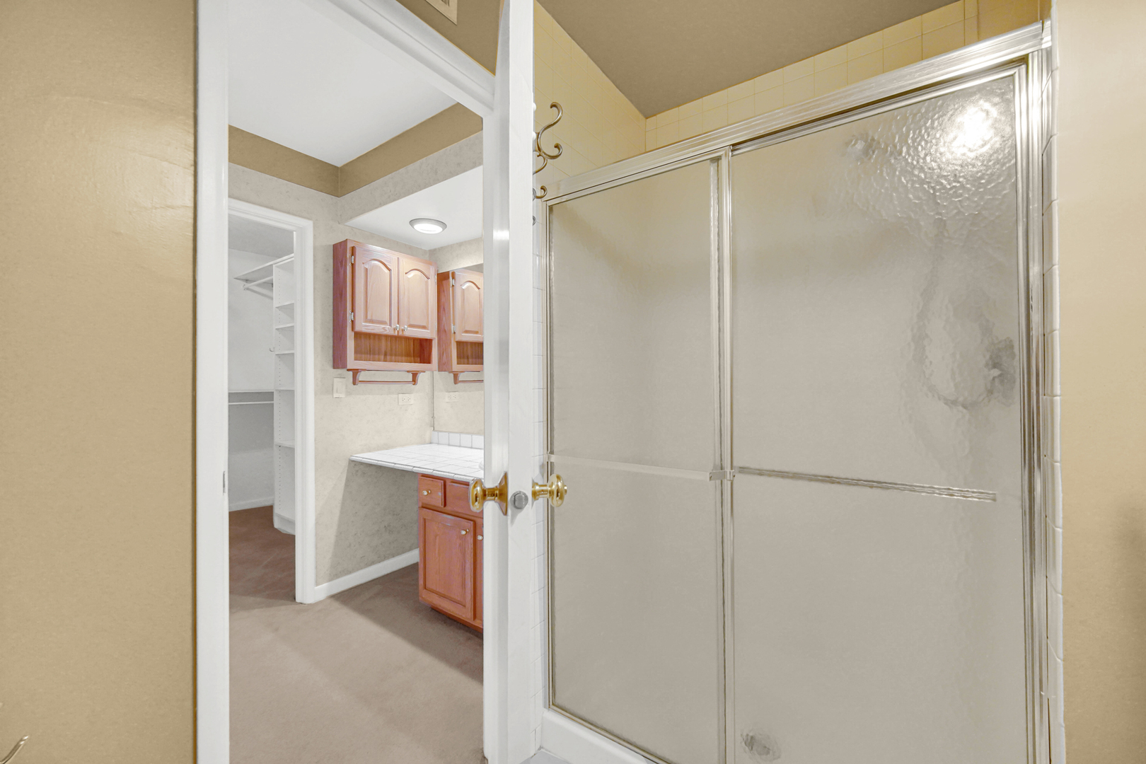 140 Leslie Lane, Bolingbrook, IL 60440