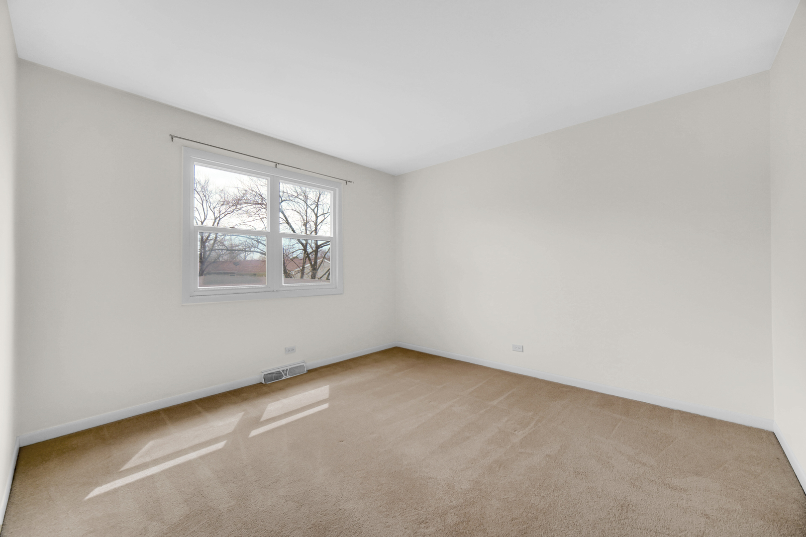 140 Leslie Lane, Bolingbrook, IL 60440