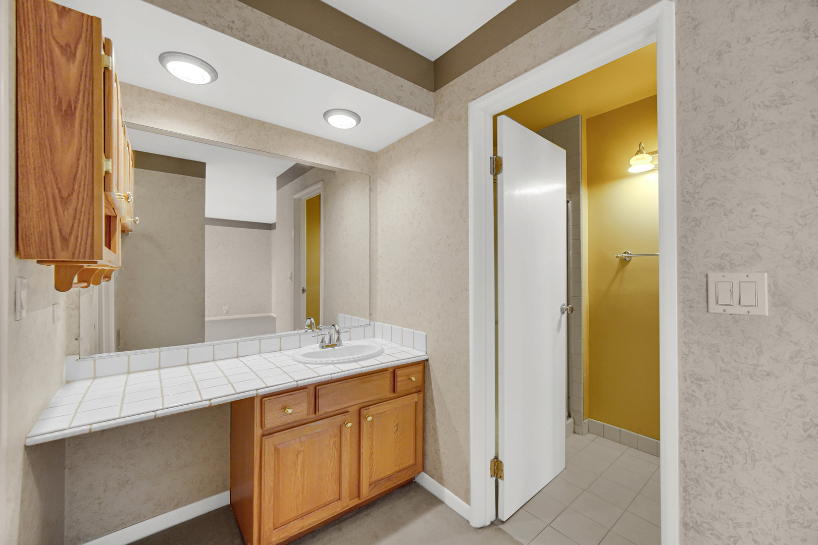 140 Leslie Lane, Bolingbrook, IL 60440