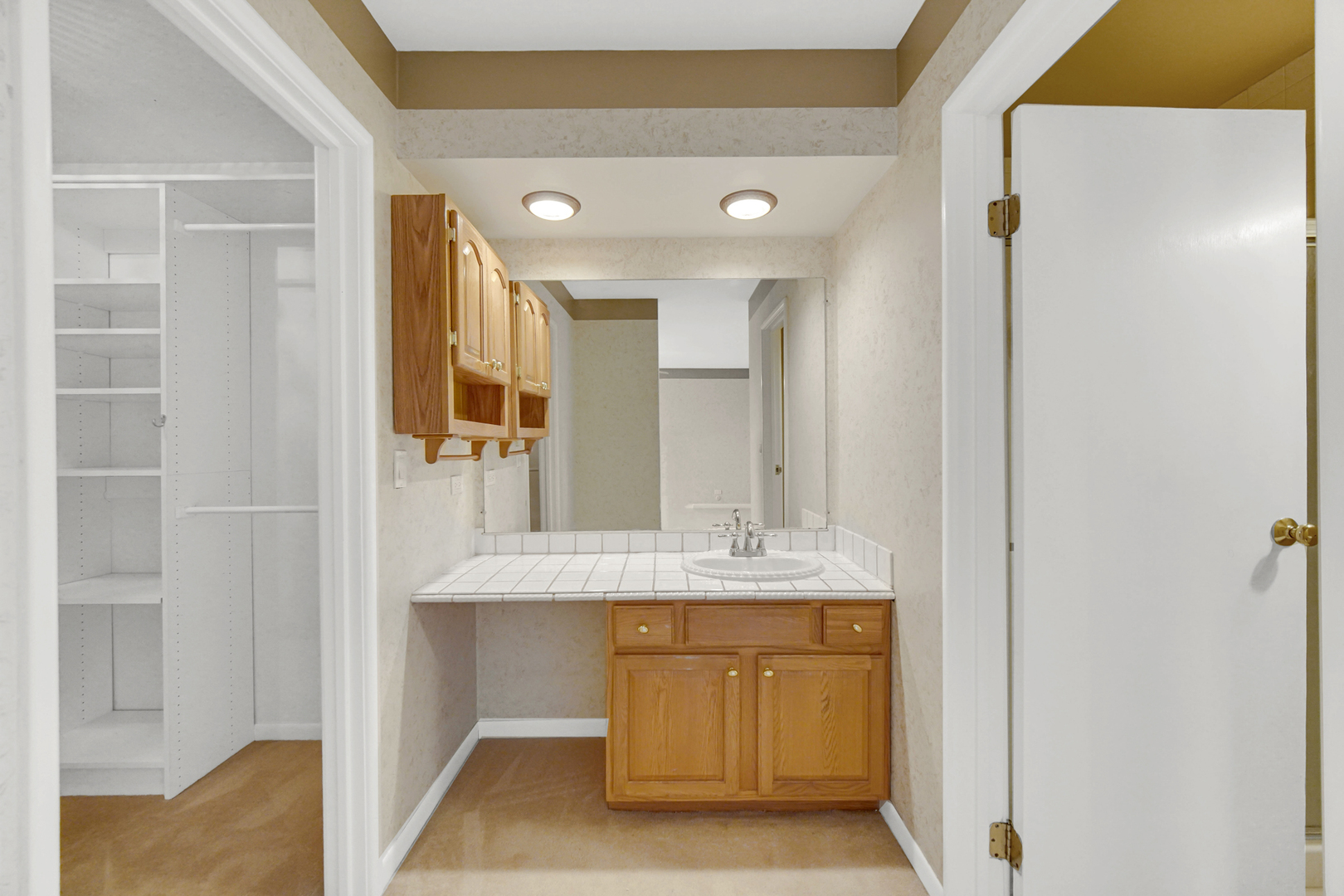 140 Leslie Lane, Bolingbrook, IL 60440