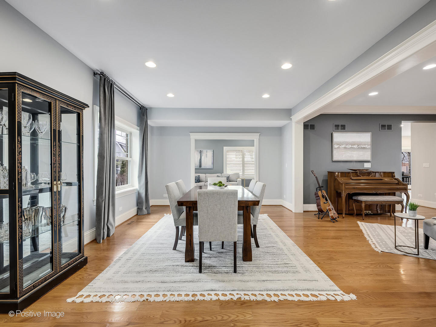 451 S SPRING Avenue, La Grange, IL 60525