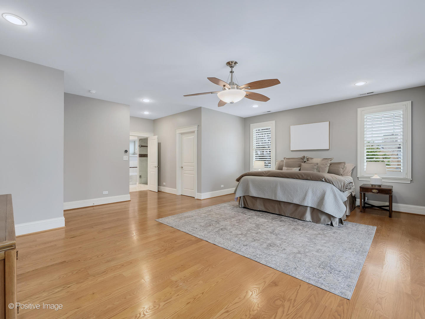 451 S SPRING Avenue, La Grange, IL 60525