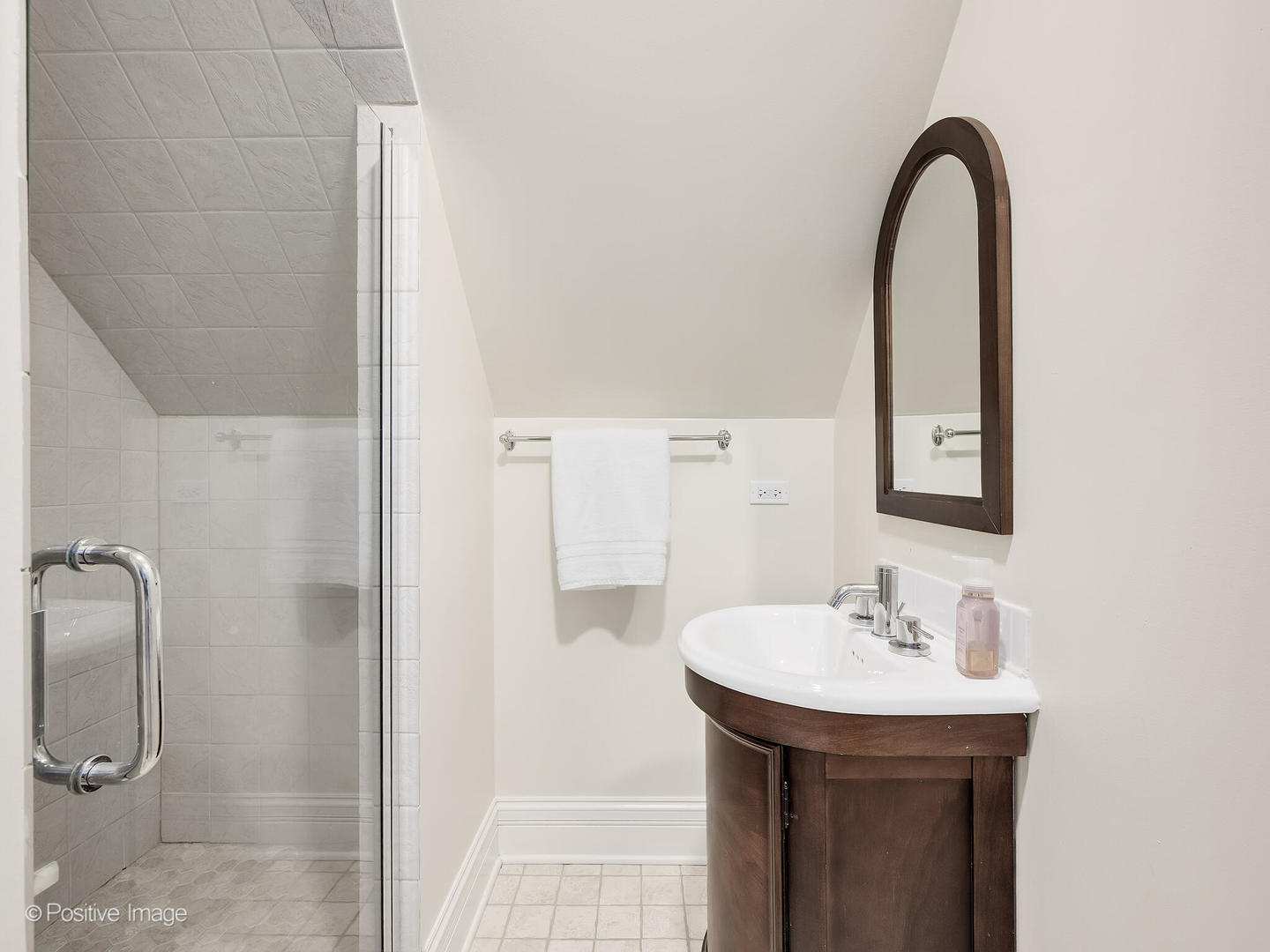 451 S SPRING Avenue, La Grange, IL 60525