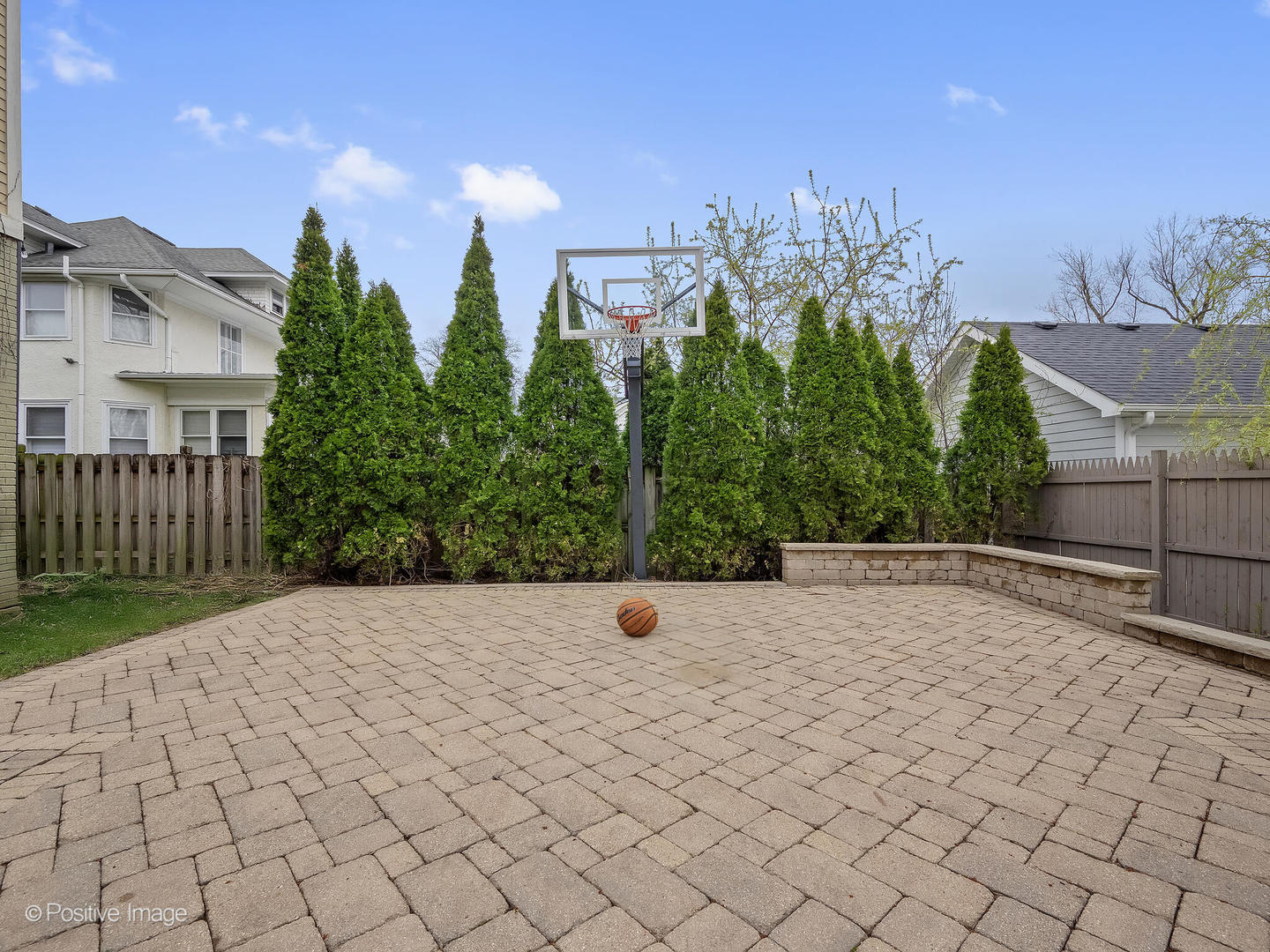 451 S SPRING Avenue, La Grange, IL 60525