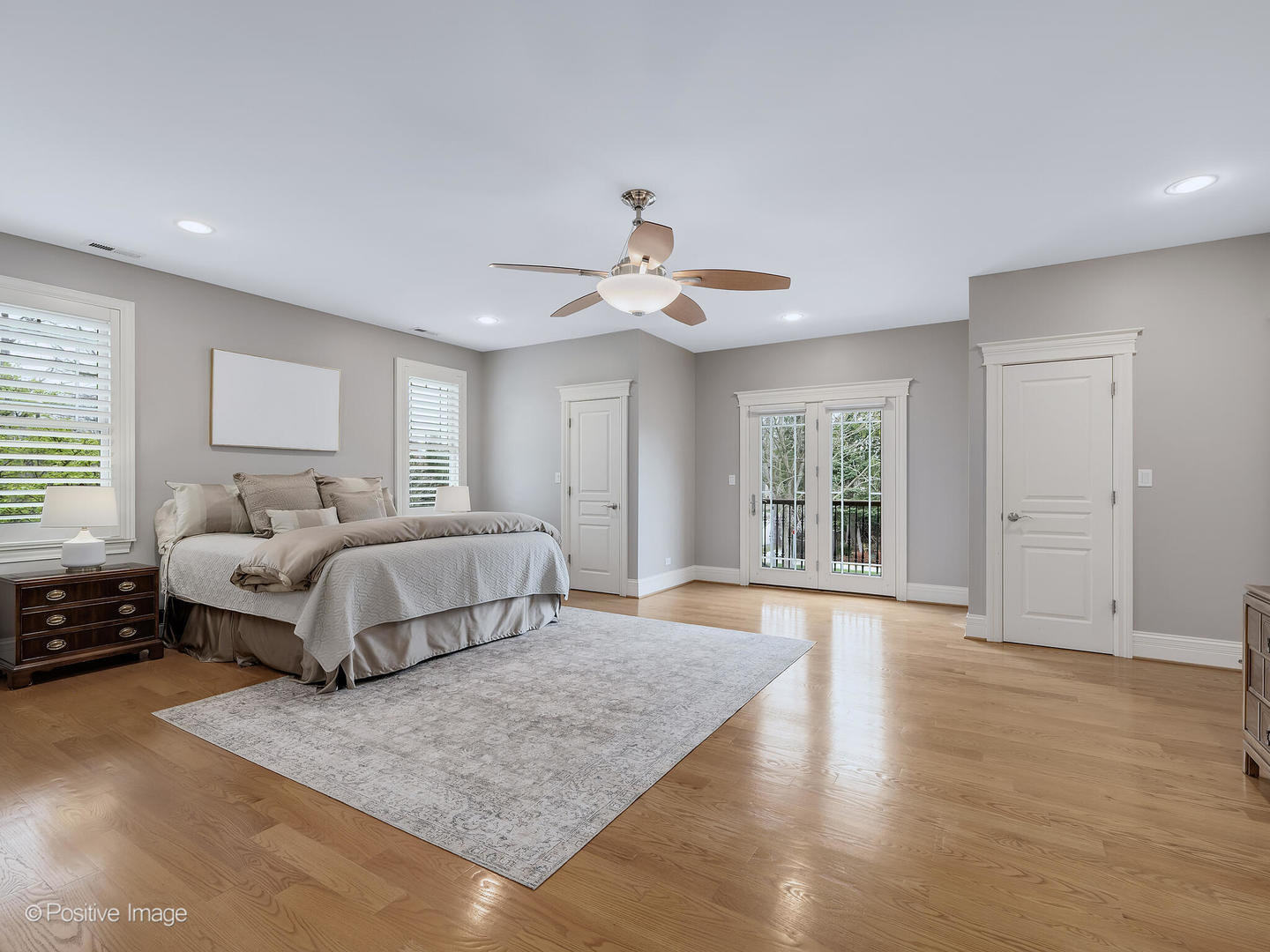 451 S SPRING Avenue, La Grange, IL 60525