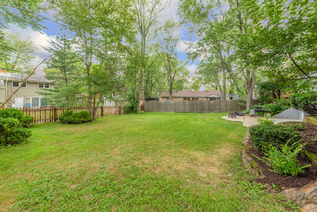 21W021 Marlborough Lane, Lombard, IL 60148