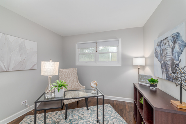 21W021 Marlborough Lane, Lombard, IL 60148