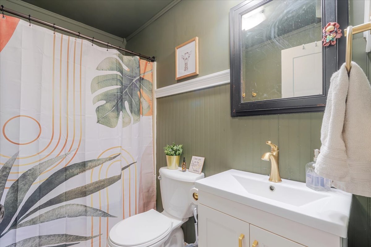 105 Detweiller Street, Congerville, IL 61729