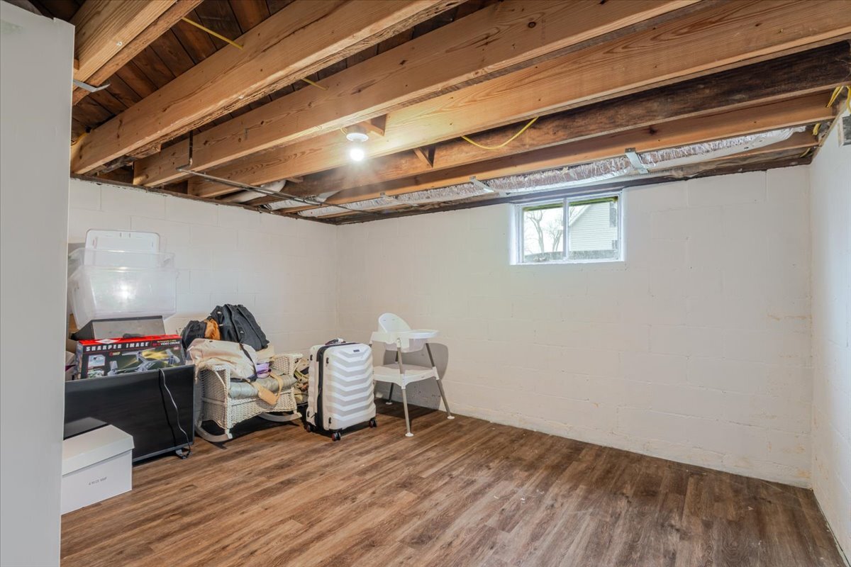 105 Detweiller Street, Congerville, IL 61729